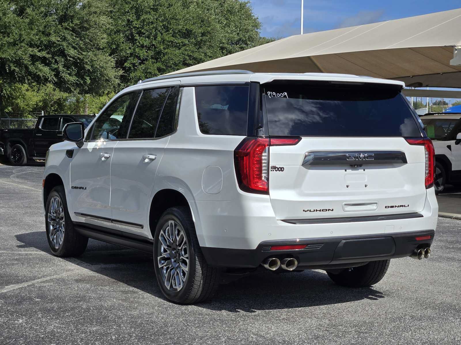Certified 2023 GMC Yukon Denali Ultimate AWD/4WD image 5