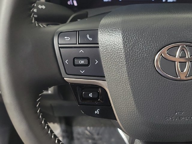 Used 2026 Toyota Camry SE FWD image 24