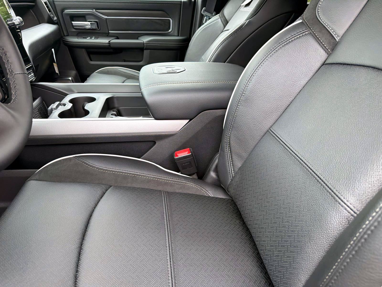 New 2027 RAM 2500 Laramie AWD/4WD image 12