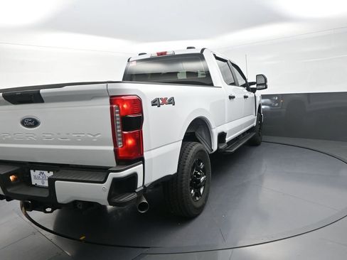 Used 2024 Ford F250 XL w/ STX Appearance Package AWD/4WD image 11