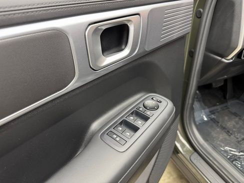 Used 2024 Hyundai Santa Fe SEL image 11