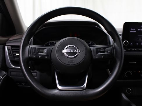 Used 2023 Nissan Rogue S AWD/4WD image 8