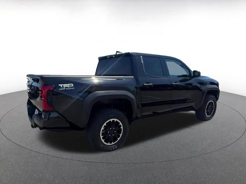 Used 2025 Toyota Tacoma TRD Off-Road AWD/4WD image 15