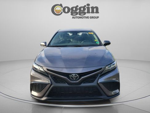 Used 2023 Toyota Camry SE FWD image 9