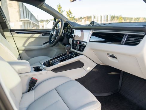New 2026 Porsche Macan S AWD/4WD image 26