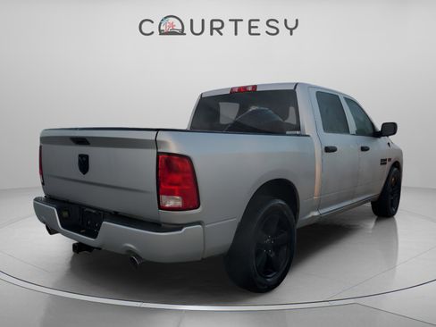 Used 2017 RAM 1500 Express w/ Express Value Package image 4