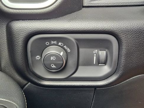 Certified 2026 RAM 2500 Big Horn AWD/4WD image 30