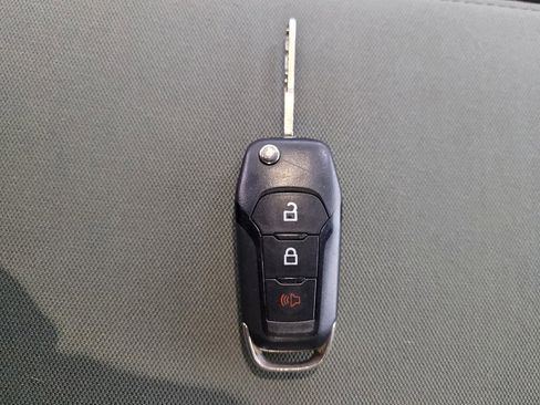 Used 2015 Ford F150 XL w/ Equipment Group 101A Mid image 32