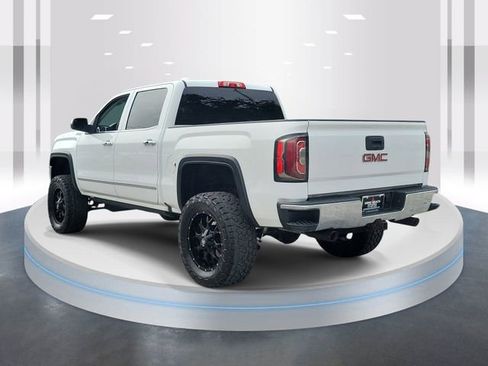 Used 2017 GMC Sierra 1500 SLT w/ Suspension Package, Off-Road AWD/4WD image 4