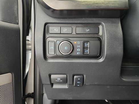 Used 2024 Ford F250 Lariat AWD/4WD image 21
