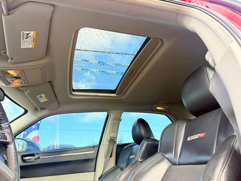 Used 2007 Chrysler 300 SRT8 w/ SRT Option Group II image 21