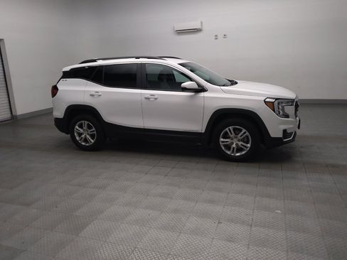 Used 2023 GMC Terrain SLE w/ Driver Convenience Package AWD/4WD image 11