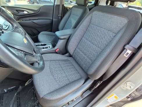 Used 2024 Chevrolet Equinox LT FWD image 21