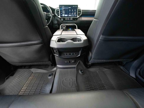 Used 2022 Toyota Tundra Platinum w/ Advanced Package AWD/4WD image 21