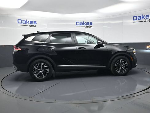 Certified 2024 Kia Sportage EX FWD image 9