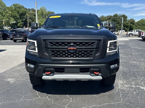 Used 2021 Nissan Titan PRO-4X w/ Pro-4x Convenience Package AWD/4WD image 3