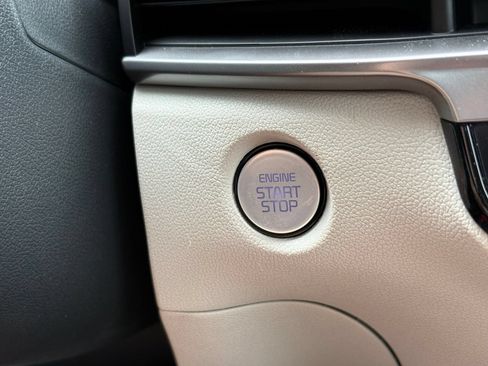 Used 2025 Kia Sorento S FWD image 17