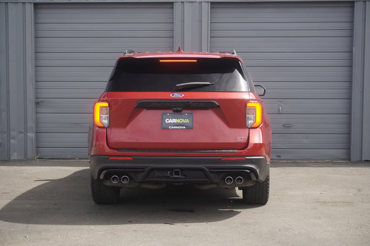 Used 2020 Ford Explorer ST w/ Premium Technology Package AWD/4WD image 4