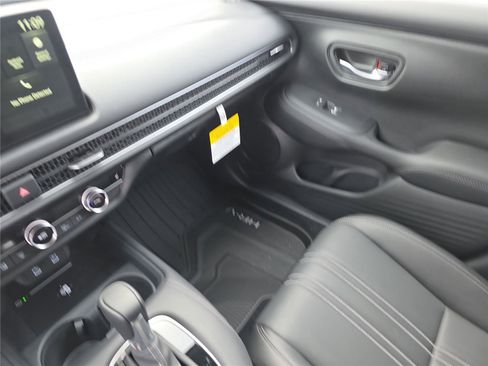 New 2026 Honda HR-V EX-L image 25