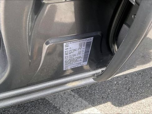 Used 2025 Nissan Frontier SV RWD image 32