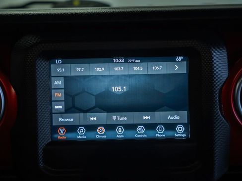 Used 2021 Jeep Gladiator Rubicon w/ LED Lighting Group AWD/4WD image 21