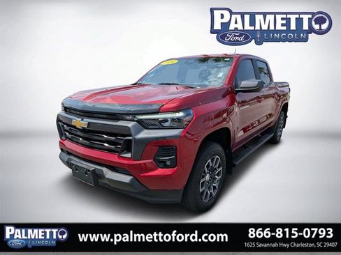 Used 2024 Chevrolet Colorado LT w/ LT Convenience Package III RWD image 7