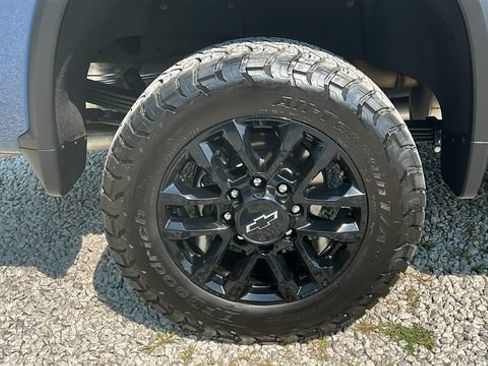 Used 2025 Chevrolet Silverado 2500 LTZ w/ LTZ Plus Package AWD/4WD image 20