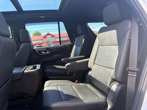 Used 2023 Chevrolet Tahoe Z71 w/ Z71 Off-Road Package AWD/4WD image 46