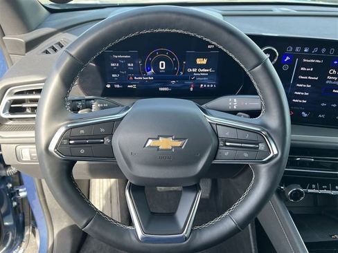 Certified 2025 Chevrolet Traverse LT image 12