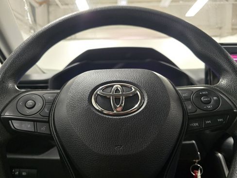 Certified 2022 Toyota RAV4 LE image 24