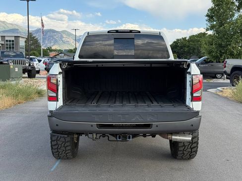 Used 2021 Nissan Titan Platinum Reserve w/ Moonroof Package AWD/4WD image 11