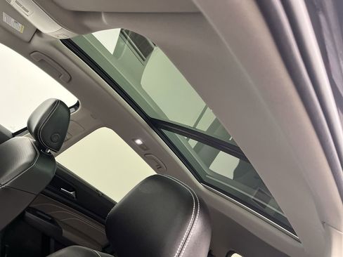 Used 2021 Volkswagen Atlas SE w/ Panoramic Sunroof Package image 6