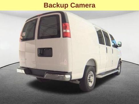 Used 2025 Chevrolet Express 2500 w/ Driver Convenience Package RWD image 5