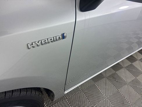 Used 2012 Toyota Prius V Two image 10