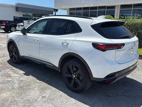 Used 2023 Buick Envision Essence w/ Sport Touring Package FWD image 5