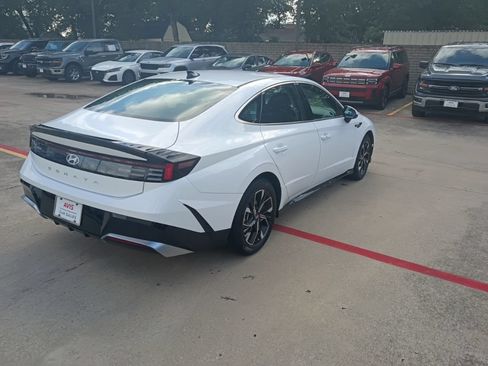 Used 2025 Hyundai Sonata SEL FWD image 7