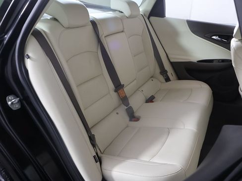Used 2022 Chevrolet Malibu Premier FWD image 31