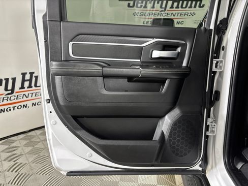 Used 2025 RAM 2500 Big Horn AWD/4WD image 21