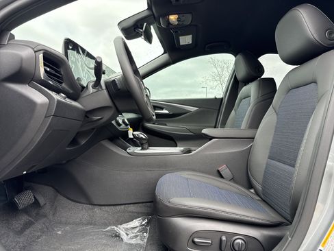 New 2026 Buick Envista Preferred image 16