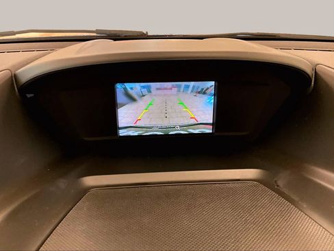 Used 2018 Ford Escape SE FWD image 25