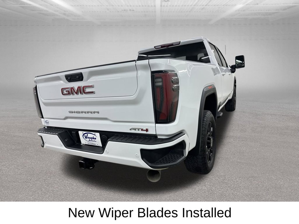 Used 2025 GMC Sierra 2500 AT4 AWD/4WD image 14
