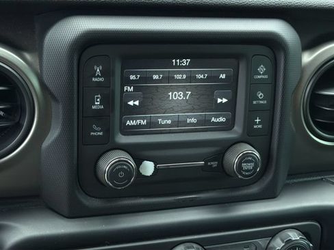 Used 2019 Jeep Wrangler Unlimited Sport AWD/4WD image 24