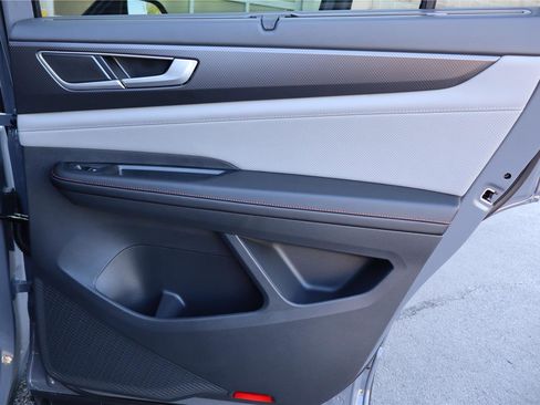 New 2026 Volkswagen Atlas Peak Edition image 27