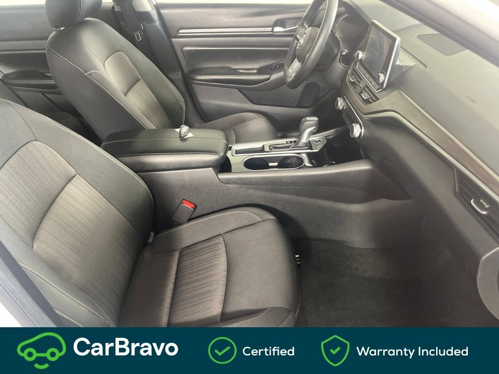 Used 2024 Nissan Altima 2.5 SV FWD image 18