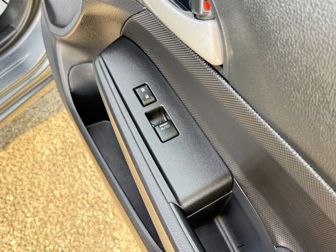 Used 2012 Honda Accord LX image 40