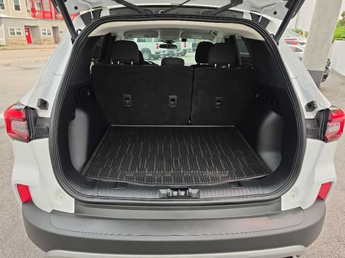 Used 2024 Ford Escape Active AWD/4WD image 8
