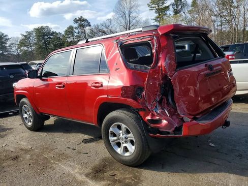 Used 2022 Toyota 4Runner SR5 AWD/4WD image 3