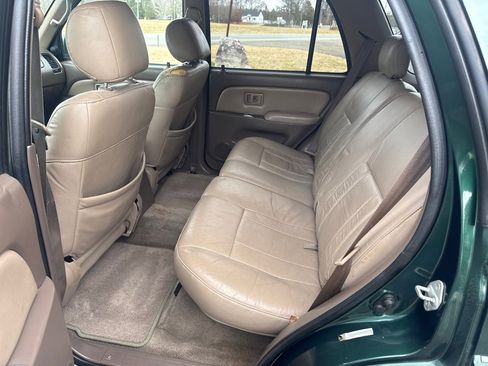 Used 2001 Toyota 4Runner SR5 image 14