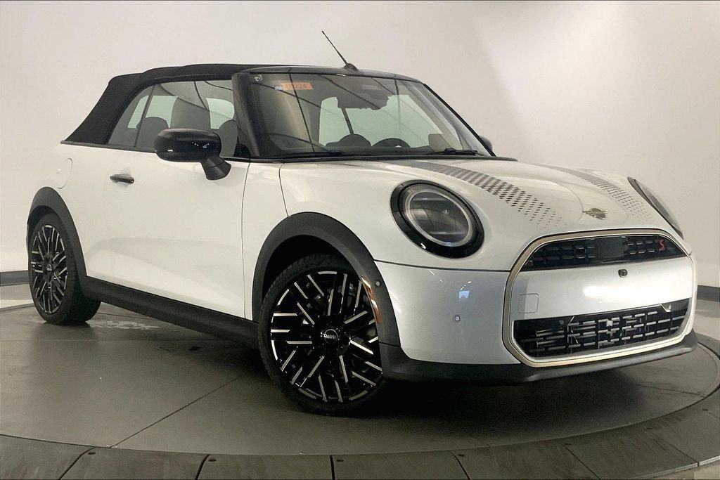 Used 2026 MINI Cooper S FWD image 33
