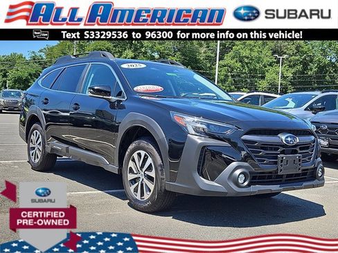 Certified 2025 Subaru Outback Premium AWD/4WD image 1